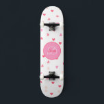 Hearts Girl Skateboard Monogram & Namn<br><div class="desc">Gör den här Hearts Girl Skateboard med Monogram & Namn till din egen genom att lägga till din text. Om du vill komma åt avancerad redigering går du till "Anpassa den här verktygen" och klickar på "Information", rulla ner och tryck på länken "klicka för att anpassa ytterligare". Perfekt för alla...</div>