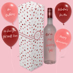 Hearts - Rosa Red Ombre on White - vin box Presentask För Vinflaska<br><div class="desc">Hjärter i olika röda till ljusa rosa nyanser på vit bakgrund. Andra färgrutor tillgängliga,  inklusive på pastellers rosa,  blått,  cementvitt och mörkens röda bakgrunder.</div>