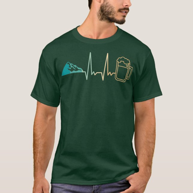 Heartslag bergen och Beer Beer Mugg Funny Gift T Shirt (Framsida)