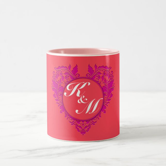 HeartyParty Raspberry and Magenta Damask Heart Två-Tonad Mugg (Center)