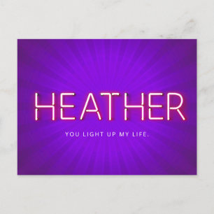 Heather i glödande neon ljus vykort