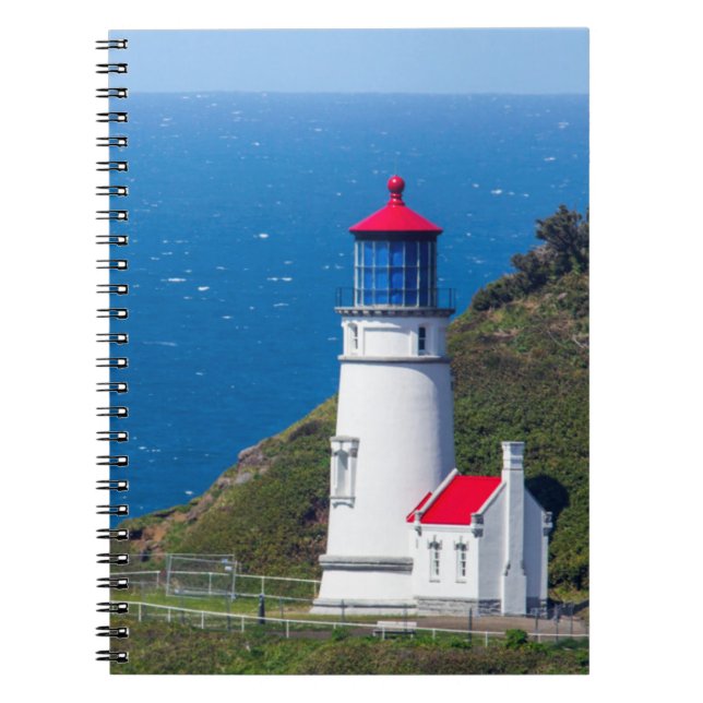 Heceta Head Lighthouse nära Florence Anteckningsbok Med Spiral (Framsidan)