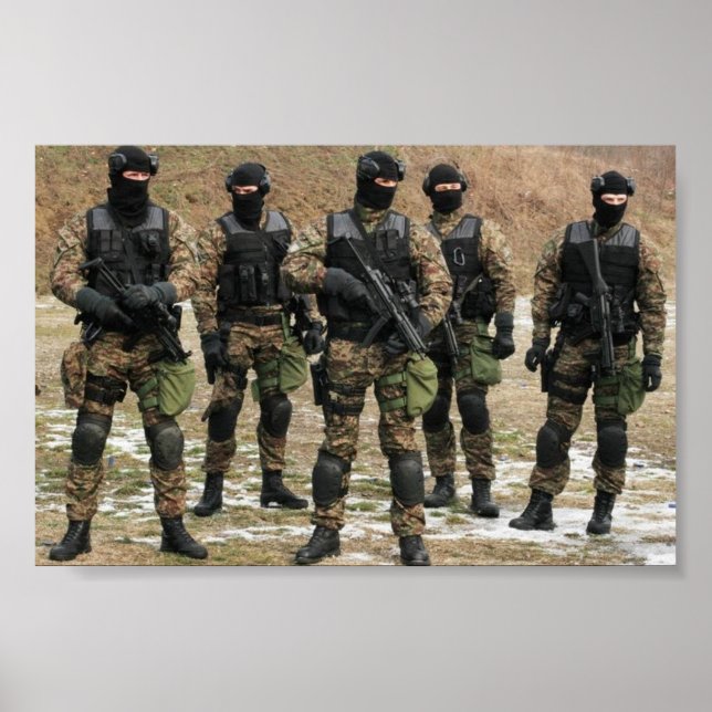 Heckler & Koch Serbisk polis 2 Poster (Framsidan)