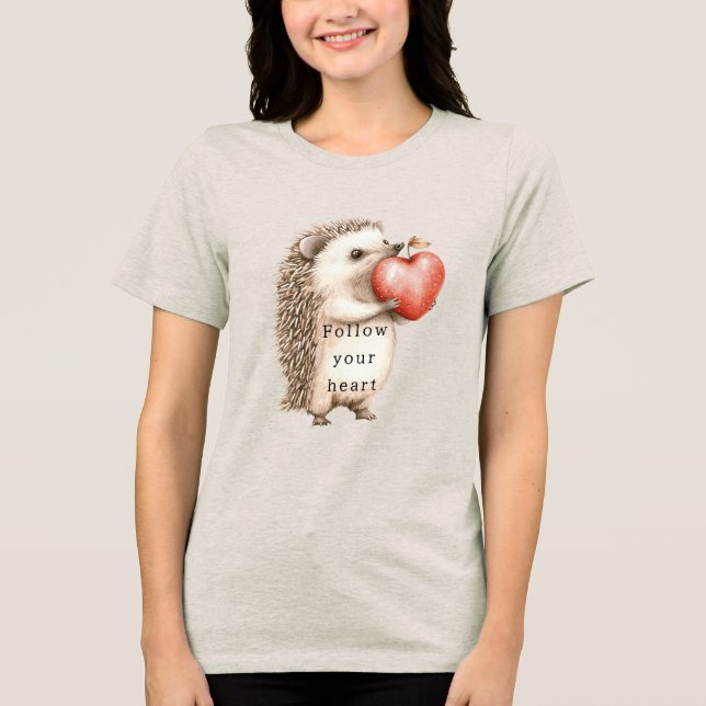 Hedgehog Apple Heart T Shirt (Framsida)