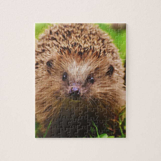 Hedgehog Curiely Exploring in Nature Pussel (Vertikal)