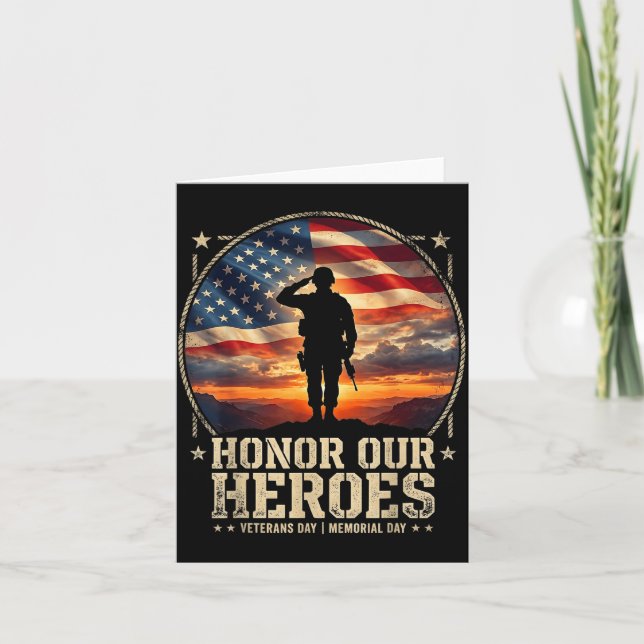 Hedra hjältar Patriotisk amerikansk flagg minnesda Kort (Framsida)