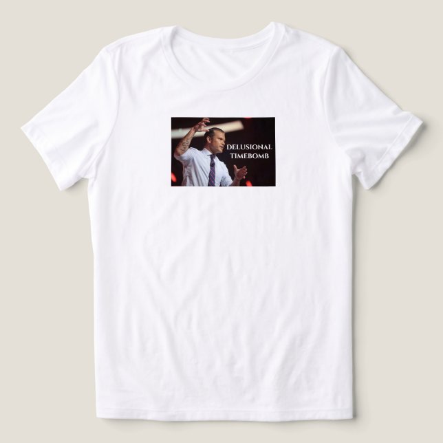 Hegseth är vanföreställande anti-MAGA T Shirt (Design Framsida)