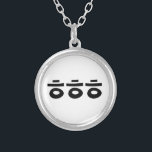 HEHEHE ㅎ ㅎ ㅎ Koreanska slang Silverpläterat Halsband<br><div class="desc">ㅎ ㅎ är koreansk Hangeul för lol eller hehehe/hahaha. Globe Trotters specialiserar sig på idiosynkratiskt bildmaterial från hela världen. Här hittar du unika hälsningskort,  vykort,  Poster,  Mousepads med mera.</div>