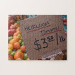 Heirloom Tomates Greenmarket New York-fotografi Pussel<br><div class="desc">Innehåller ett originalfoto av arvtomater från färg som ska säljas på Tuckertorget Greenmarket. Fotograferad i New York City. Många andra NYC- och naturfotografier finns också tillgängliga från denna butik. Förstår du inte exakt vad du är tittar för? Kontakta Rebecca för att få en produkt anpassad för dig!</div>