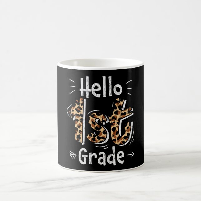 Hej 1:a klass leopardtryck tillbaka till skolan tj kaffemugg (Center)