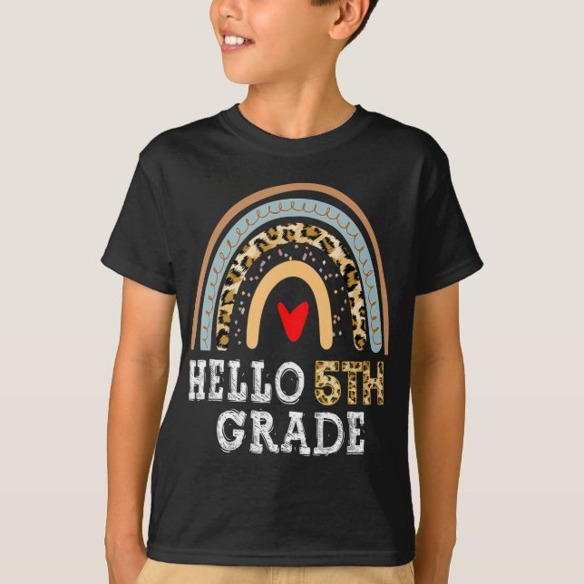 Hej 5:e Klass Leopard Rainbow Back to school Tea T Shirt (Framsida)