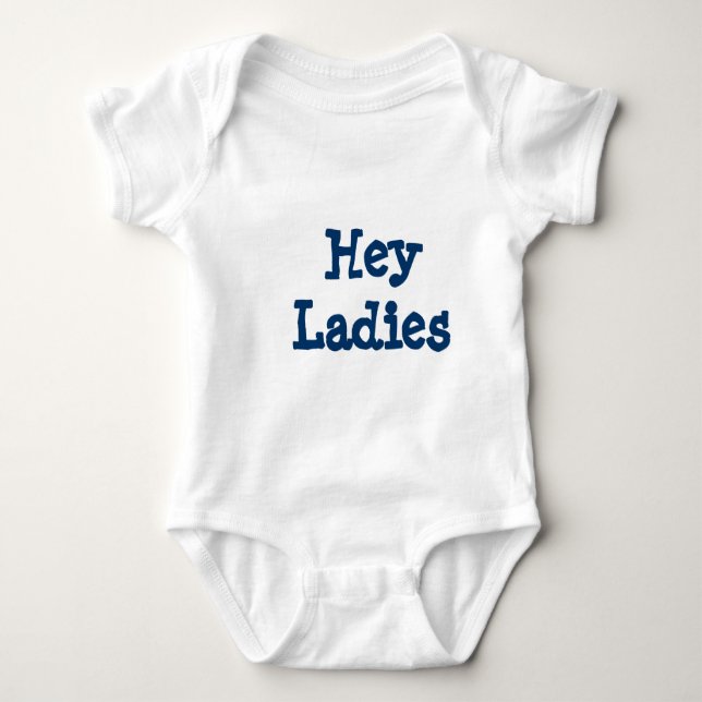 Hej Dam Baby Tee Shirt (Framsida)