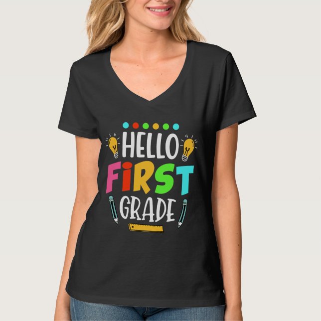 Hej First Klass School Teacher First Day T-Shirt (Framsida)
