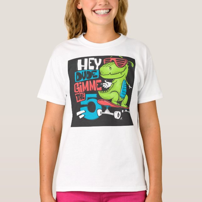 Hej, Gimme 5-tums Skater Dino Kids T-Shirt (Framsida)