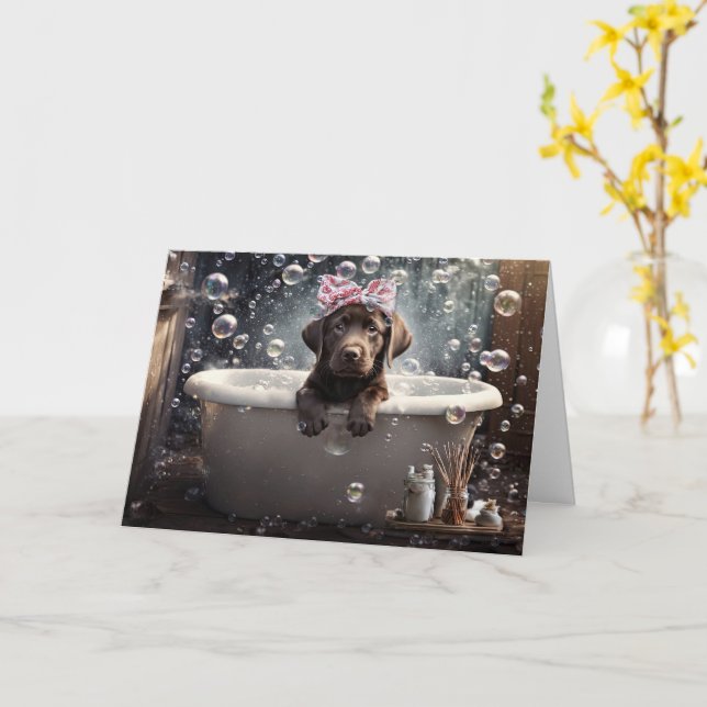 Hej Hi Cute Chocolate Lab Puppy i en bath Kort (Gul blomma)