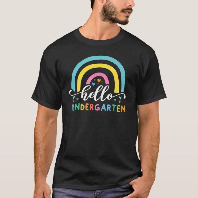 Hej Kindergarten Rainbow Back to school Teacher T Shirt (Framsida)