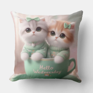 Hej Onsdag Cute Cats Dekorativ kudde - Roligt Kids