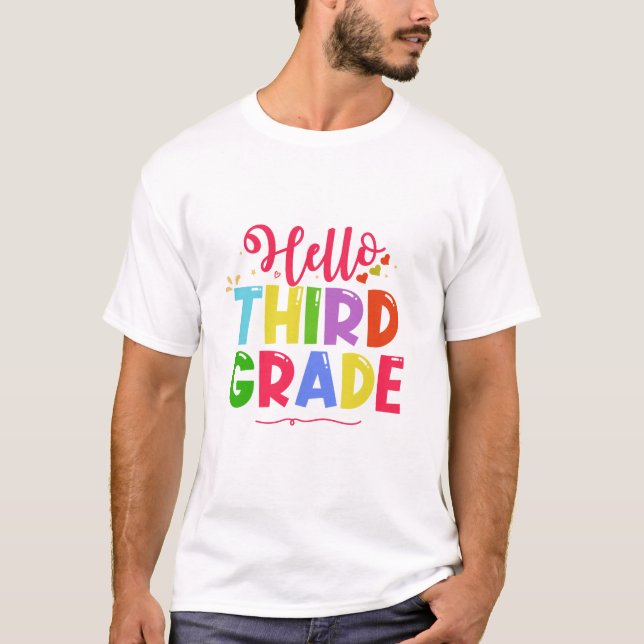 Hej Tredje Klass-Back to school-skolans tredje dag T Shirt (Framsida)
