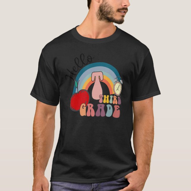 Hej Tredje Klass-regnbåge i tredje Klass T Shirt (Framsida)