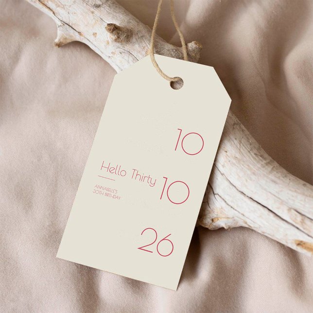 Hej Trettio Minimal Modern 30-årsdag Presentetikett (Skapare uppladdad)
