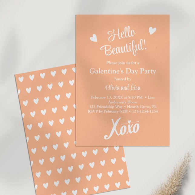 Hej Vackert! Peach XOXO Galentine Day Party Inbjudningar (Hello Beautiful! Peach XOXO Galentine's Day Party Invitation on a white table.)