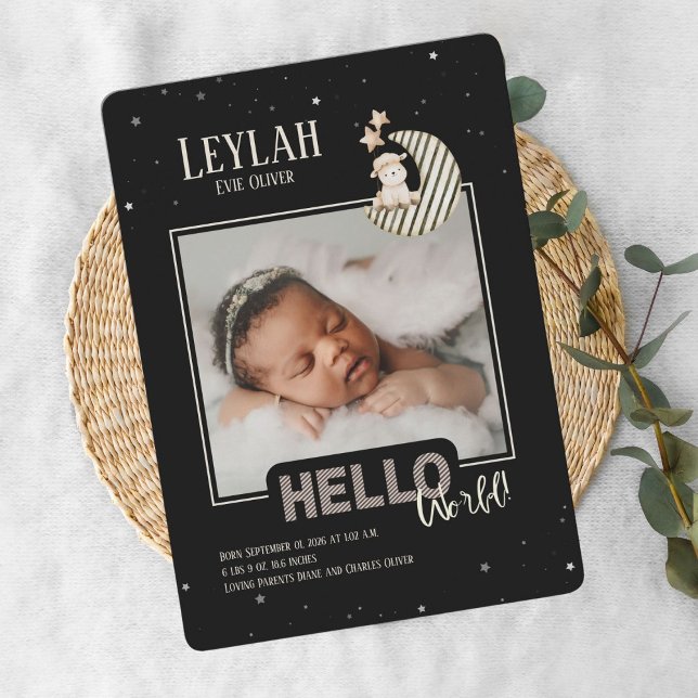 Hej World Baby annonscertifikat Meddelande (Baby arrival card featuring a striped crescent moon, starry night design, and personalized details.)