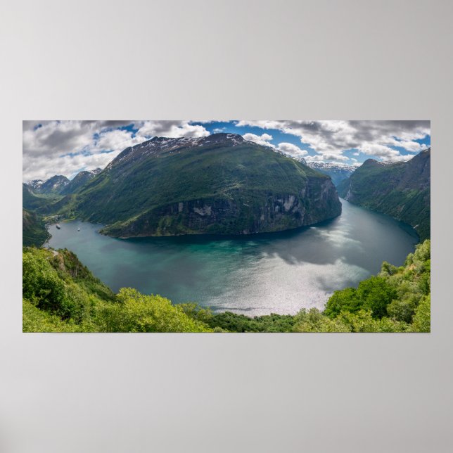 Hela Geirangerfjord i panorama poster (Framsidan)