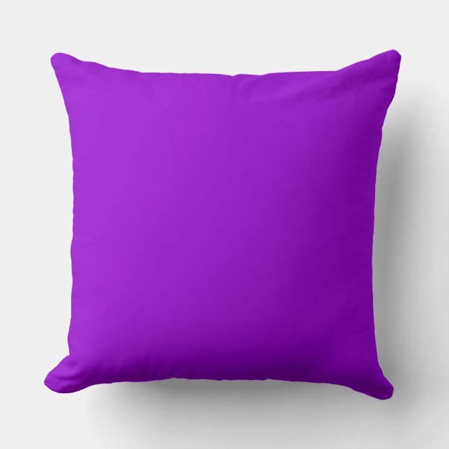 Heldragen Mörk, violett bakgrund Kudde (Framsida)