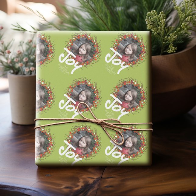 Helgdag Berry WAN med Joy and Anpassningsbar Famil Presentpapper (Personalized Photo Wrapping Paper)