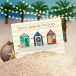 Helgdag för gult Beach Warm Önskemål Beach Huts Julkort<br><div class="desc">Nautical Boutique Co.'s gult and white kustkort har tre vattenfärgsstrutar som dekorerats för helgdagarna och är inställda på motsvarande vattenfärgsfärg för gult rand. Den omvända sidan har ett anpassade nautiskt hälsning. #Nautical #Coastaljul #Helgdagar #NauticalHolidays</div>
