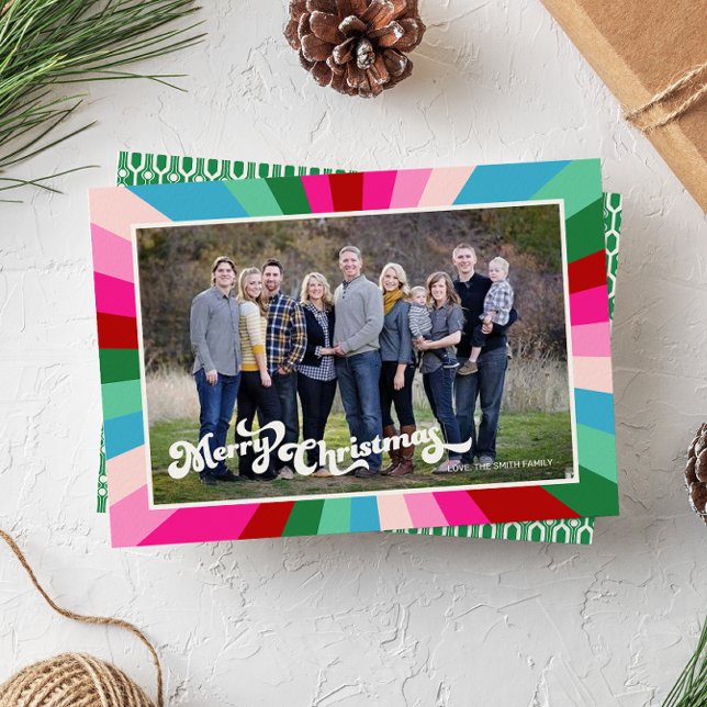 Helgdag för ljusa färger och retro-teckensnitt i j julkort (Skapare uppladdad)