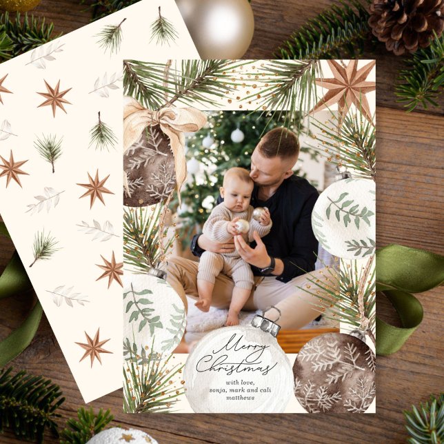 Helgdag för ornament surroundfoto i Mönster Julkort (Your favorite photo surrounded by ornaments and firs.)