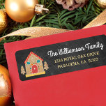 Helgdag Gingerbröd House Cute Chalkboard-skript Returadress Etikett<br><div class="desc">Ett sött, vismiskt gingerbrödhus och träd, tillsammans med lekfull skripttypografi, täcker över en mörk charkol grått-kritbakgrund och hjälper på ett lysande sätt till att dekorera dina kuvert till jul. Känn julhelgens värme och glädje när du användor roligten, enkla, moderna, anpassningsbar, helgdag. Det finns även matchande inbjudningskort, fotohälsningskort, cookbooks, prydnadsföremål, lager,...</div>