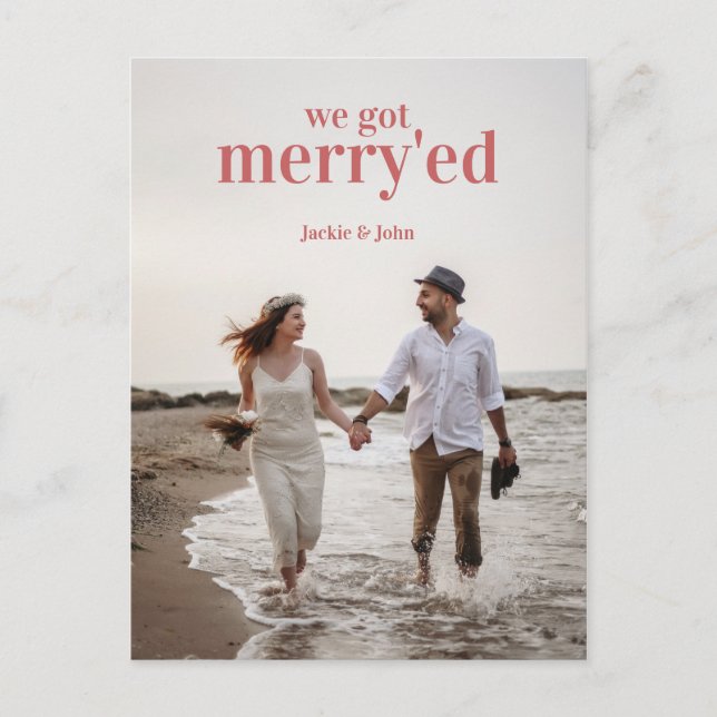 Helgdag Merry We Married Elope Pun Announcement Vykort (Framsida)