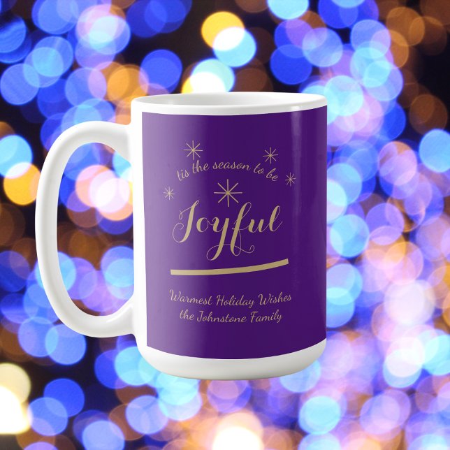 Helgdag Roligt - "Detta är säsong för Glatt" Lila Kaffemugg (These Joyful mugs were designed to help bring  happy feelings to anyone who sees them.)