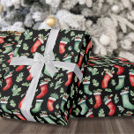 Helgdag Stocking-jul Presentpapper<br><div class="desc">En festlig och elegant som är papper med en julklapp och löv mönster i grönt och röd med svart bakgrund. Du kan ändra bakgrunden till valfritt färg till kostym i ditt helgdag-tema. Den här utformningen är perfekt att lägga till en glatt beröring till julklapparna och kan i allmänhet användas för...</div>