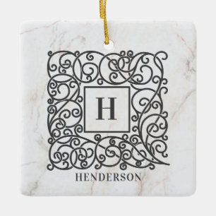 Helgdag White Marble Monogram Family Namn Julgransprydnad Keramik