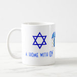 Helgdaghumorjul och Hanukkah Kaffemugg<br><div class="desc">En gullig helgdagmugg med en avkänning av humorn gör en rolig gåva för hem som kombinerar faiths - judisk och kristen, Hanukkah och jul. Davidsstjärnasidonågot att säga ett hem med OY och jultomtensidonågot att säga ett hem med GLÄDJE. Gåvan slågna in paket i koordinerande färger som är tillhörande med dessa...</div>
