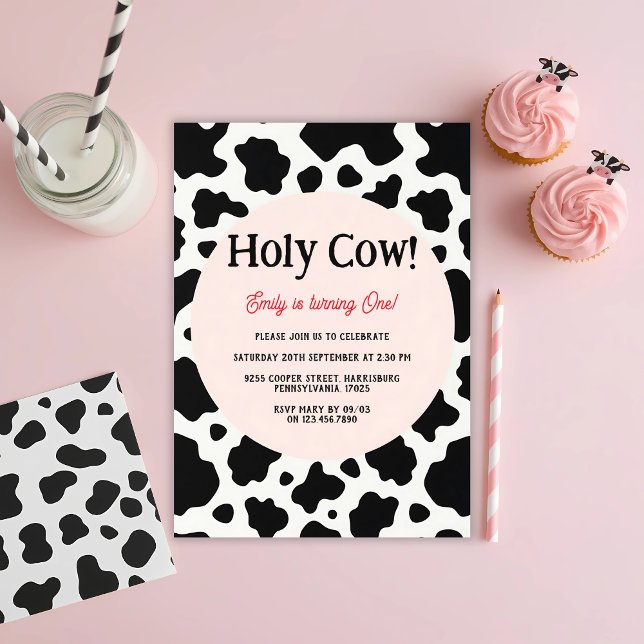 Heliga Kå fetstil Skriv ut första födelsedagen Inbjudningar (Holy Cow First Birthday Invitation Cow Print 1st Birthday Party Invite for Girls)