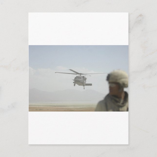 Helikopter samlar in trupper vykort (Framsida)
