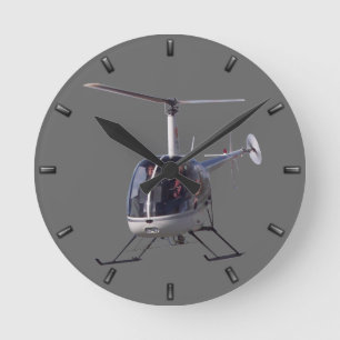 Helikoptern tar tid på flyghelikopterväggen tar rund klocka