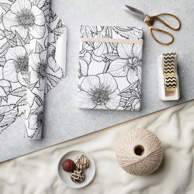 Hellebores i svartvitt presentpapper (Hantverk)