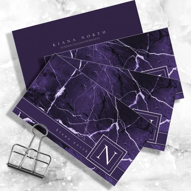 Helt enkelt Marble Monogram Violet and White Std I Visitkort (Skapare uppladdad)