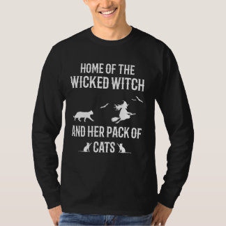 Hem för Wicked Witch och hennes kattpaket T Shirt