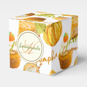 Hemlagad pumpapaj för vattenfärg & festMonogram Presentaskar