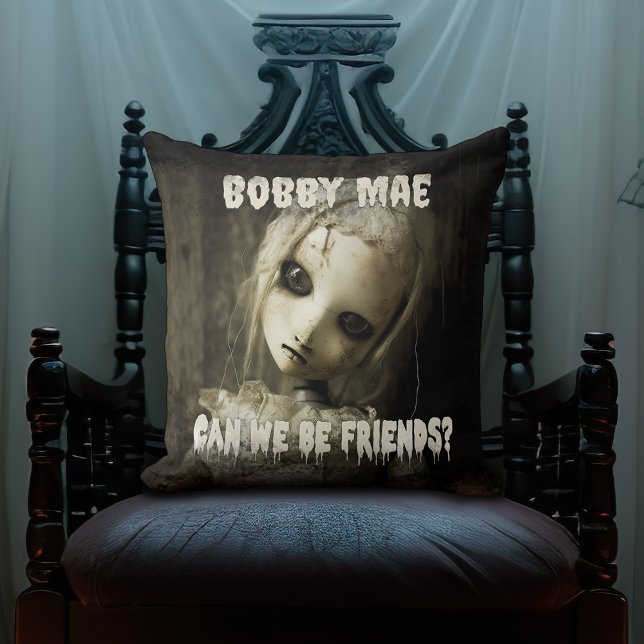 Hemlig doll 80-talets movie Demon är känd Kudde (Personalized and possessed Pillow; a little creepy doll who just wants to be your new best friend.)