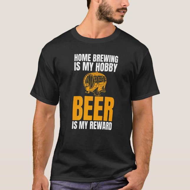 Hemma är mitt hobbyöl mitt bakåtskämt t shirt (Framsida)