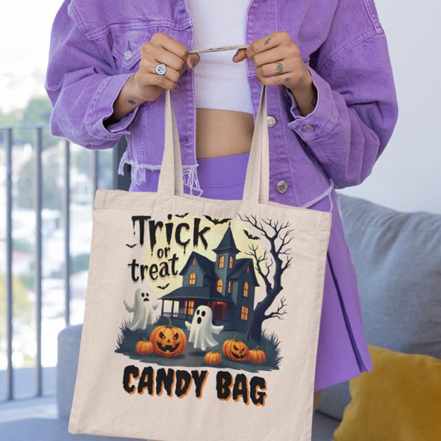 Hemma på spoky Halloween-natten Tygkasse (Skapare uppladdad)