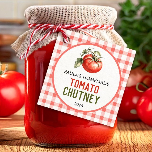 Hemmade tomatchutney med rutigt mönster gåvor etiketter (Skapare uppladdad)