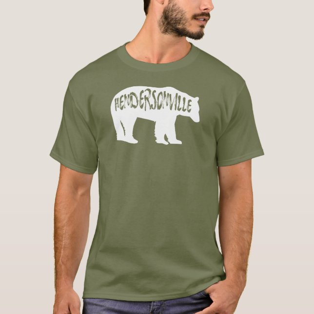 Hendersonville North Carolina Bear T Shirt (Framsida)